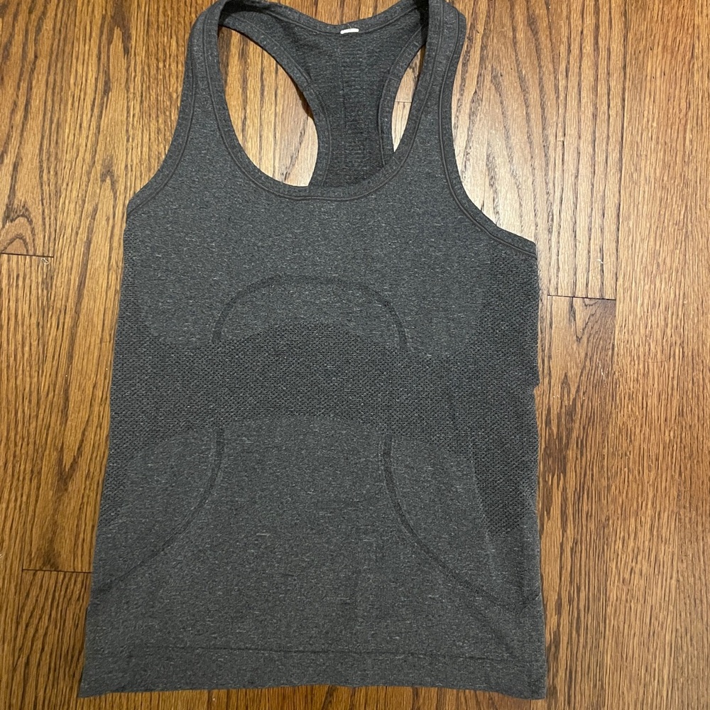 Lululemon run swiftly tank race length dark gray size 6